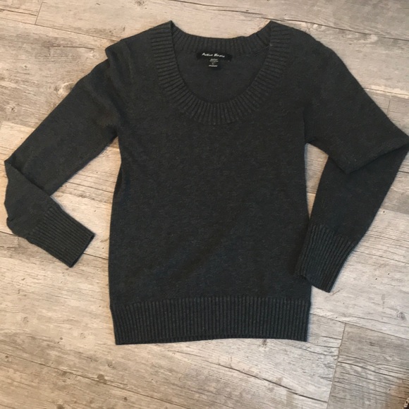 Sweater - Picture 2 of 5